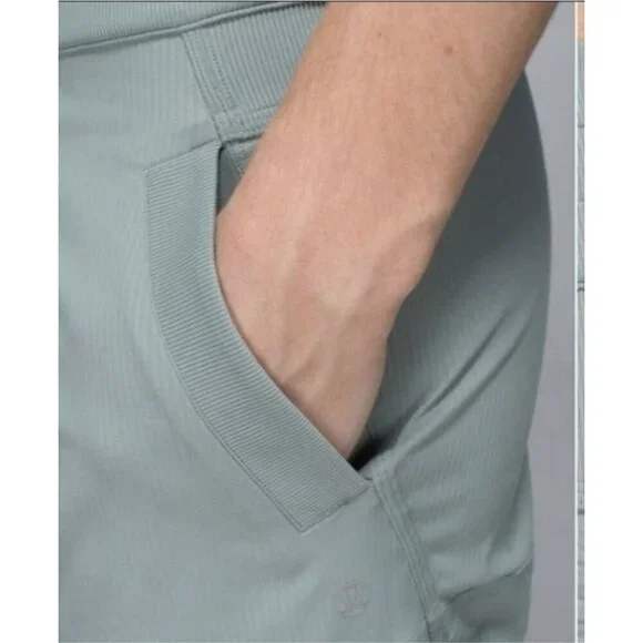 Lululemon Studio Crop Earl Grey Womens 4 Read - Picture 13 of 14